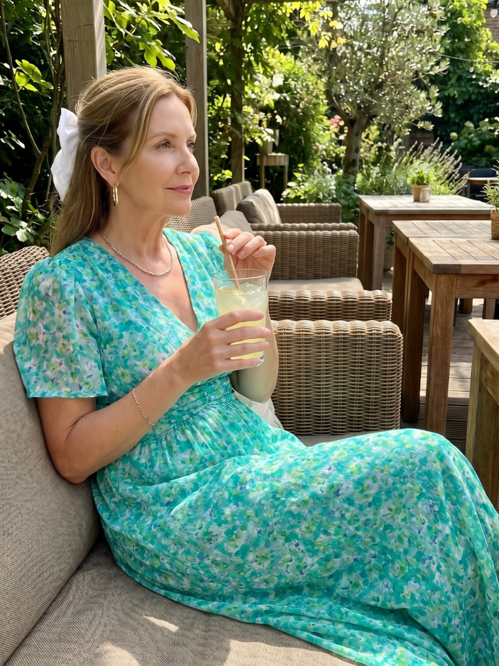 Juna | Kurzarm Ditsy Floral Print Midi Kleid