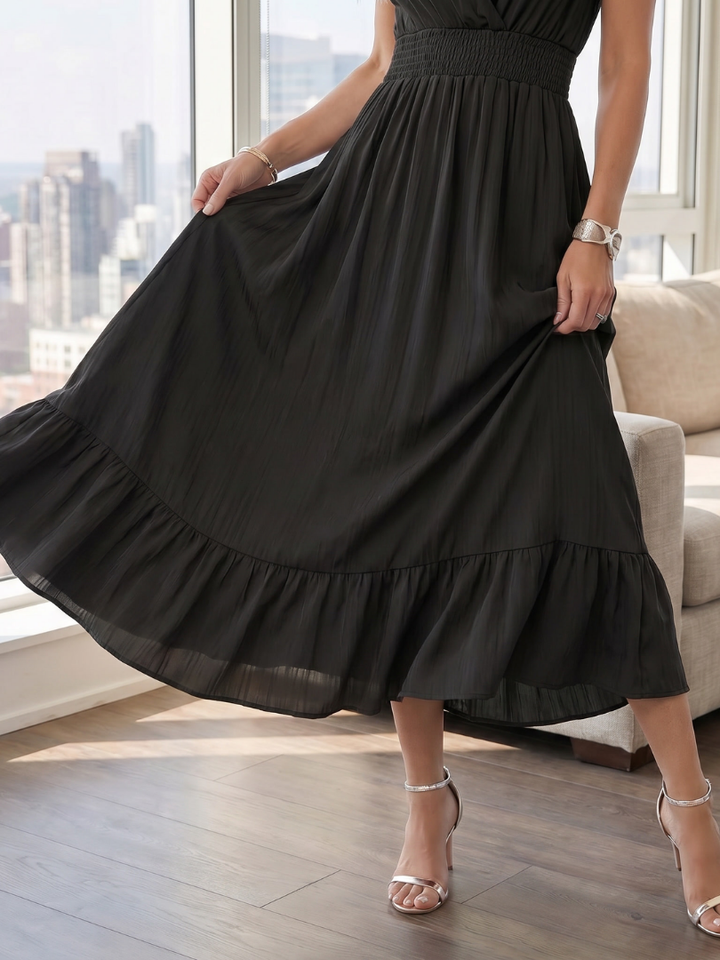 Clove | Midi-Kleid mit Rüschensäumen und gerafftem Bund