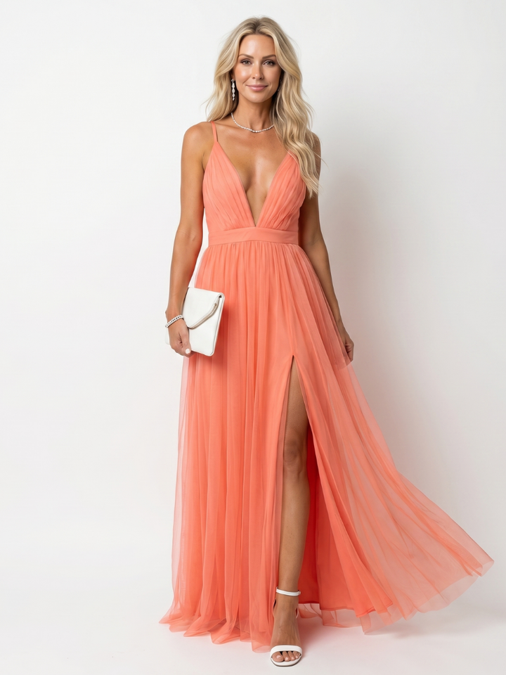 Tia | Maxikleid mit tiefem V-Ausschnitt und Falten