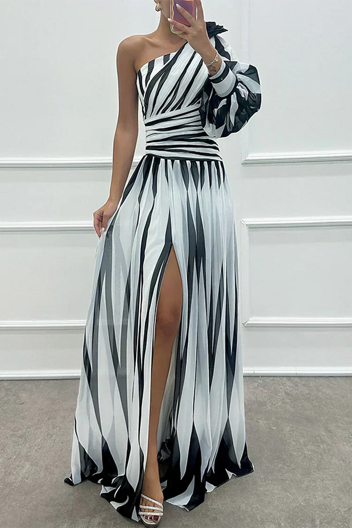 Shiloh | Elegantes gestreiftes Maxikleid