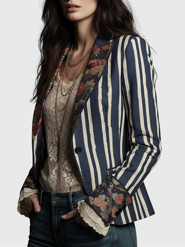 Cindy | Boho Blazer mit floralen Details und Streifen