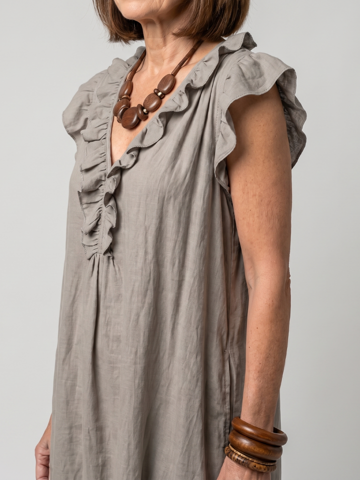 Fern | Ärmelloses Midikleid mit Rüschensaum