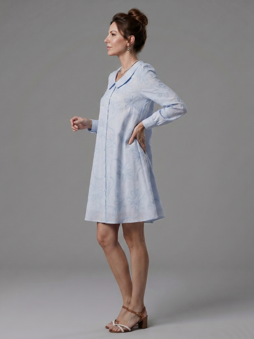 Opal | Kleid mit Knopfleiste und Kragen in knielanger Länge