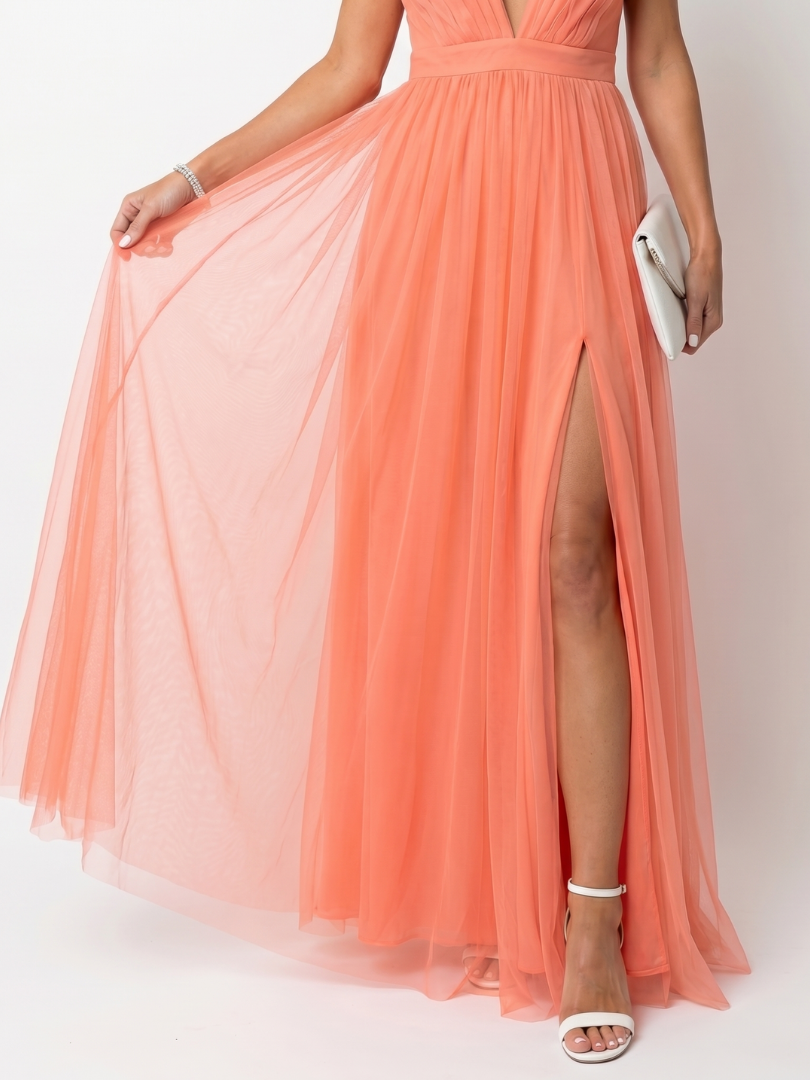 Tia | Maxikleid mit tiefem V-Ausschnitt und Falten