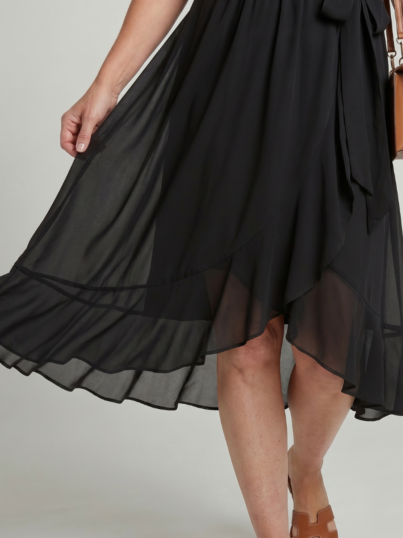 Keziah | Midi-Kleid mit kurzen Ärmeln und fließendem Saum
