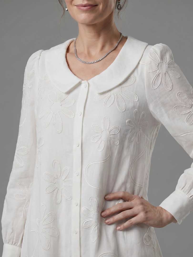 Opal | Kleid mit Knopfleiste und Kragen in knielanger Länge