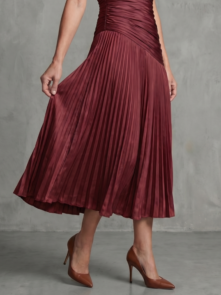 Theodora | Plissierter Taillenstreifen Midi-Kleid