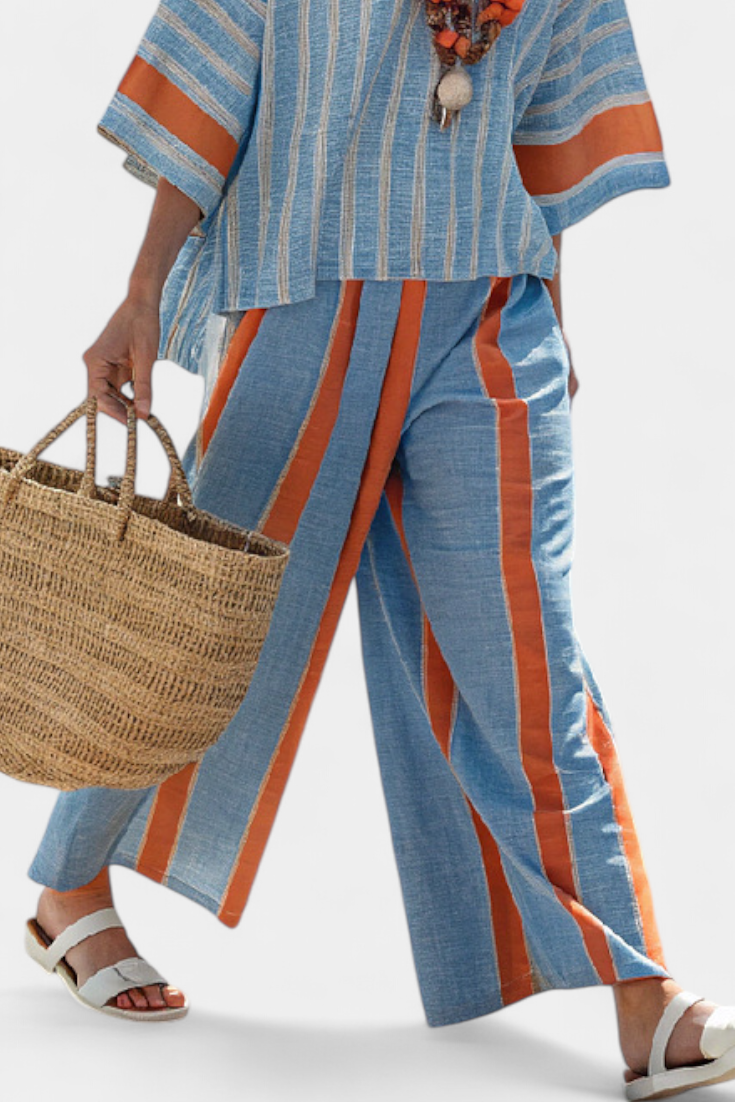 Celeste | Elegantes terrakotta-gestreiftes Top & Leinenhosen