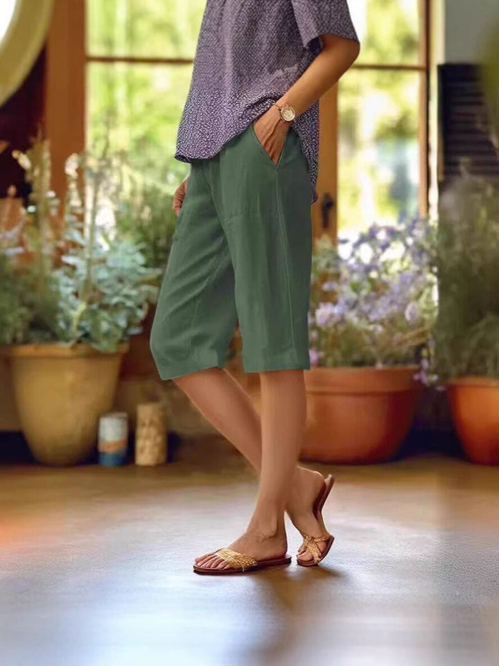 Dorina | Luftige Kniehose mit entspannter Silhouette