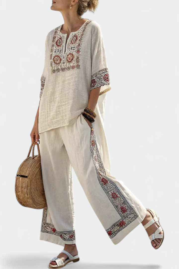 Amelie | Raffinierte bestickte rohe Bluse & weite Hose