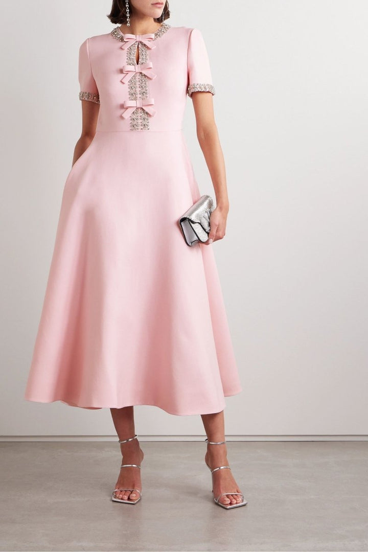 Zoe | Midi-Kleid mit Kristallverzierung